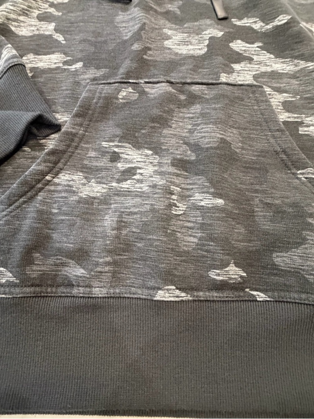 Athletic Works Gray Camouflage Pullover Hoodie 12-14 - Picture 3 of 11